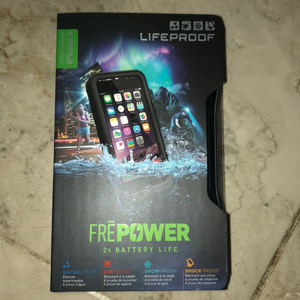 LIFE PROOF/SELF CHARGING CASE